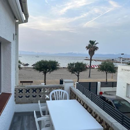 Apartamento En La Playa. Free Parking. Free Wifi L' Escala المظهر الخارجي الصورة