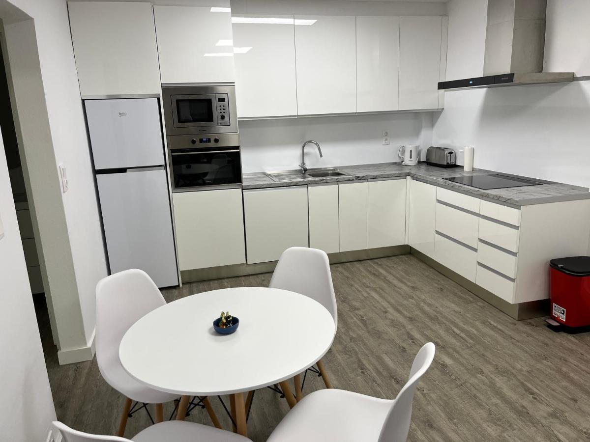 Apartamento En La Playa. Free Parking. Free Wifi L' Escala المظهر الخارجي الصورة