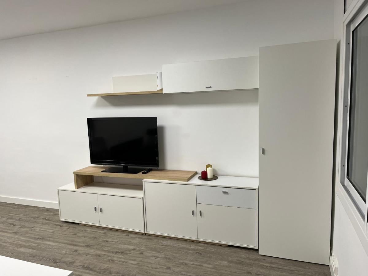Apartamento En La Playa. Free Parking. Free Wifi L' Escala المظهر الخارجي الصورة