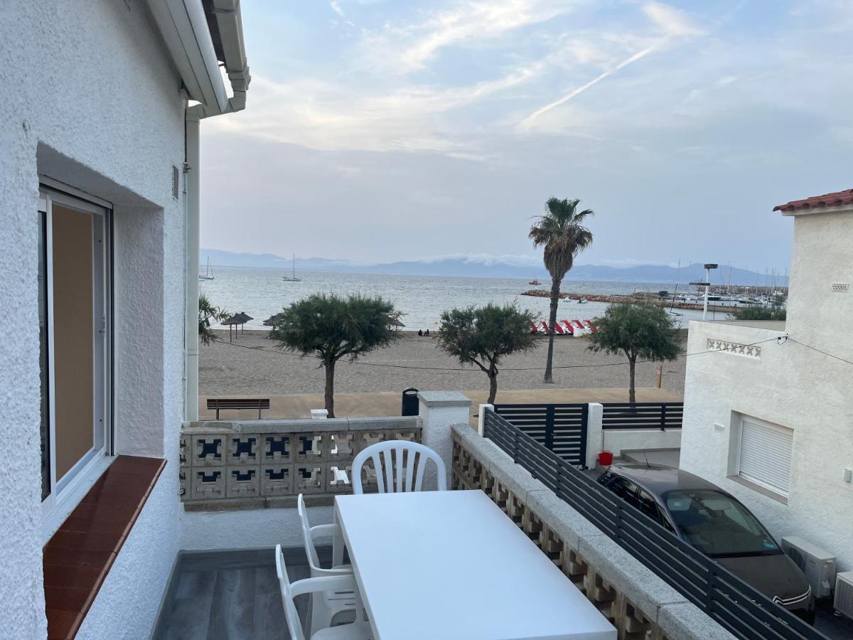 Apartamento En La Playa. Free Parking. Free Wifi L' Escala المظهر الخارجي الصورة